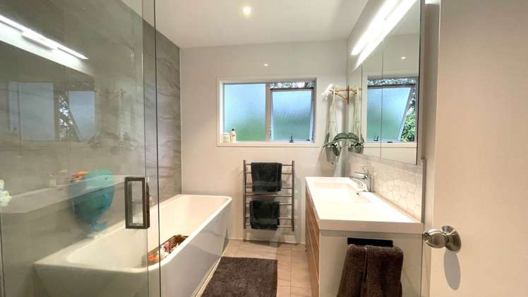 6A Phillipa Place Browns Bay_12