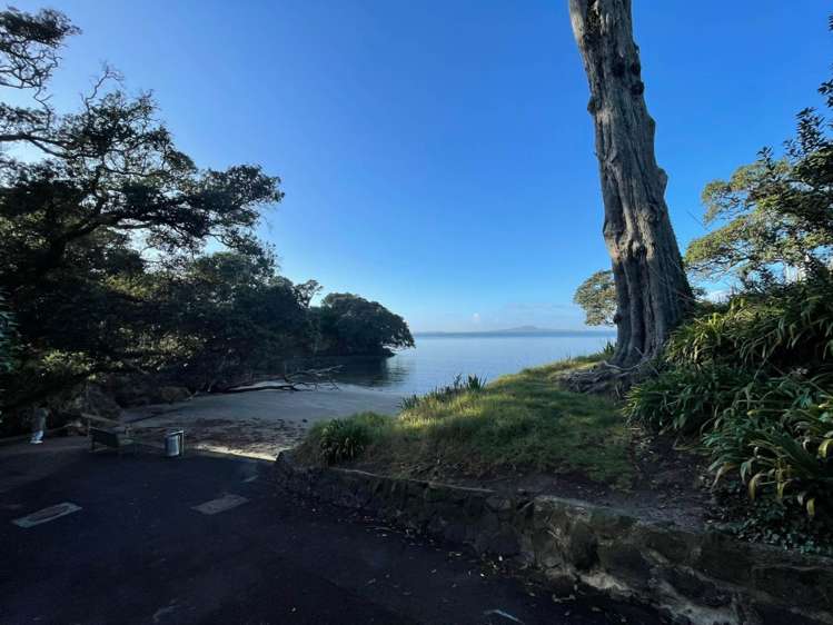 6 Gray Crescent Torbay_20