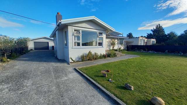 3 Carlyle Street Tuatapere_1