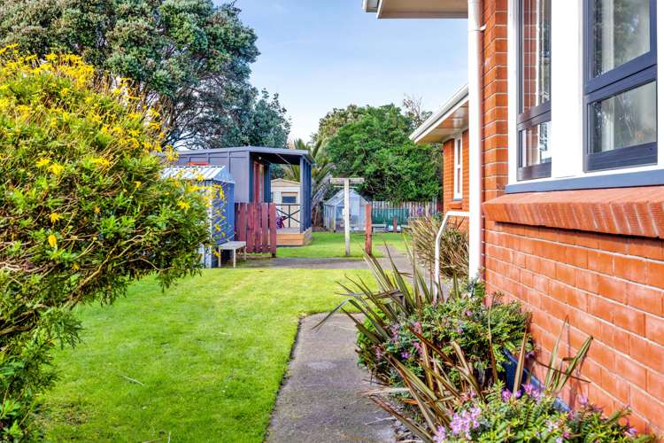 73 Ihaia Road Opunake_19