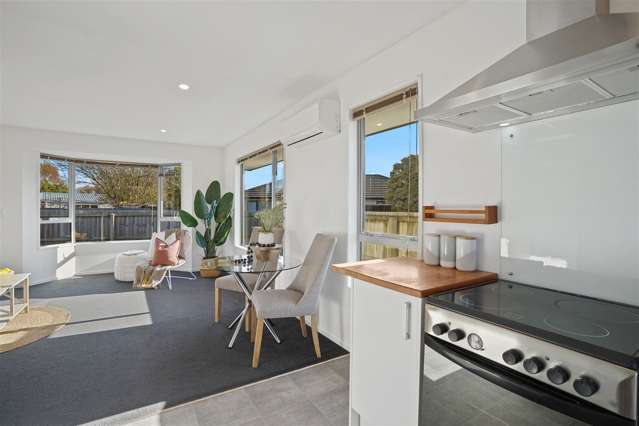 2/10 Stacey Place Woolston_3