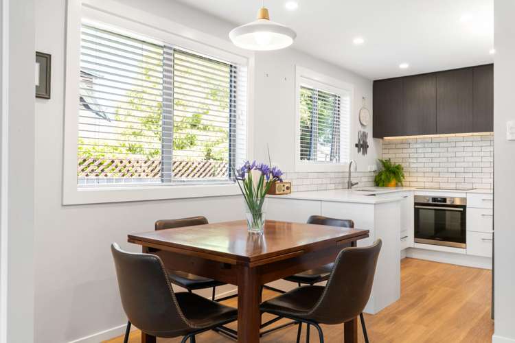 2/174b Grimseys Road Redwood_9