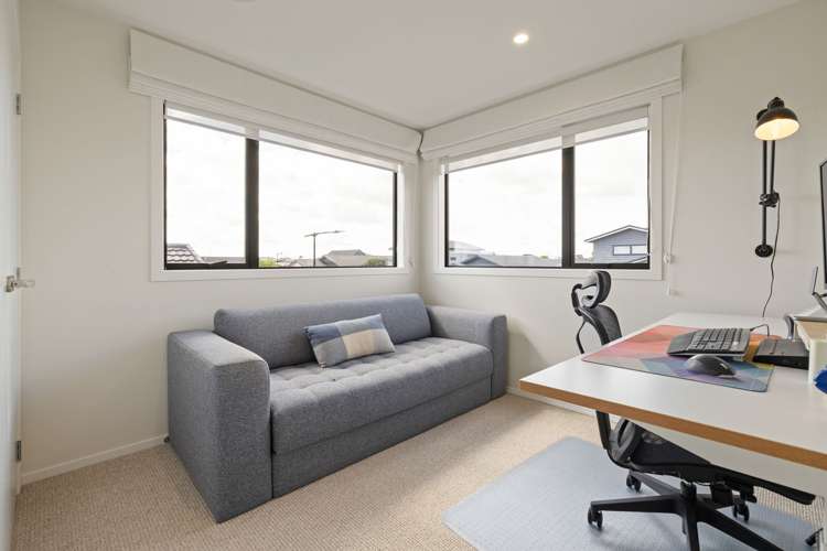 55 Probert Crescent Chartwell_15