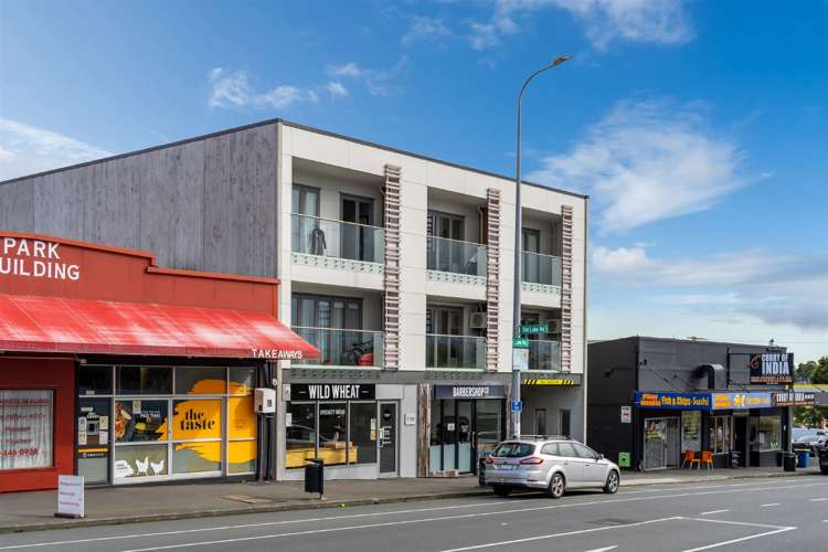 65 Old Lake Road Narrow Neck_3