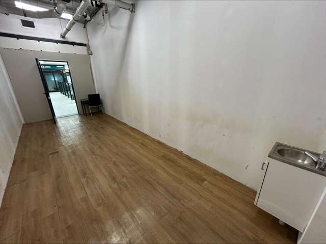 208/17 Putney Way Manukau_3