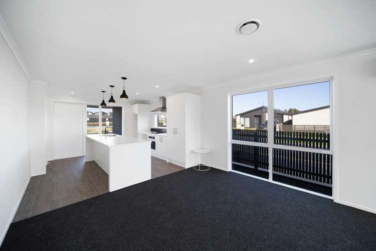 7 John Main Drive Ramarama_11