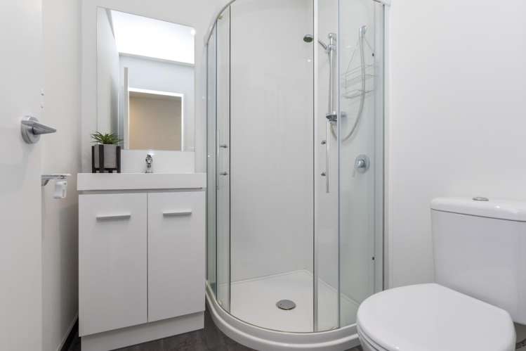 27/17 Bunyan Street Waltham_10