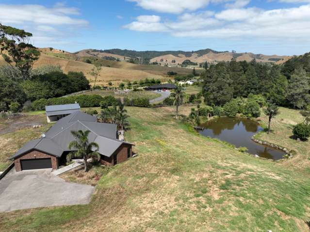 180a Dimmock Road Waitakaruru_2