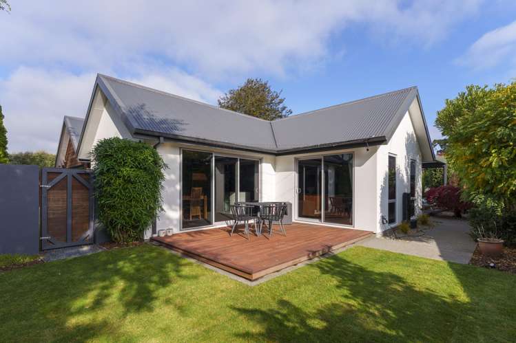 3 Bluestone Drive Waitikiri_25