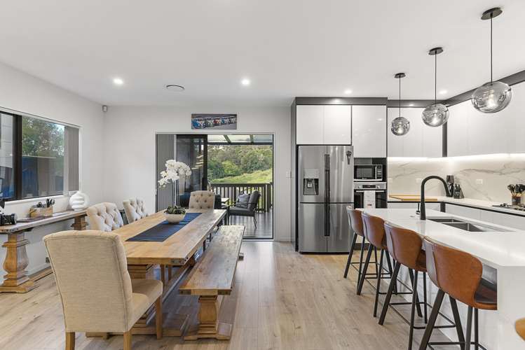 6 Teoteo Place Flat Bush_2