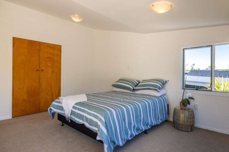 24 Te Toki Road Ostend_16
