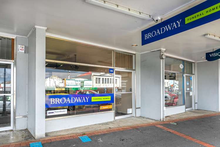 184-190 Whitaker Street Te Aroha_3