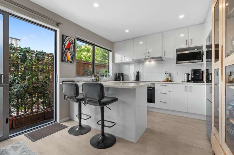 4/45 Methuen Road 1733_8