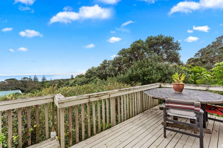 25 Domain Crescent Muriwai_15