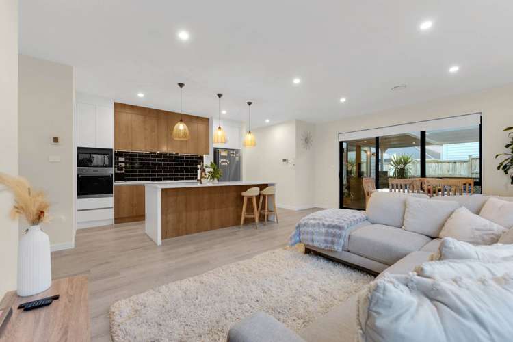 8 Holcroft Street Papakura_6