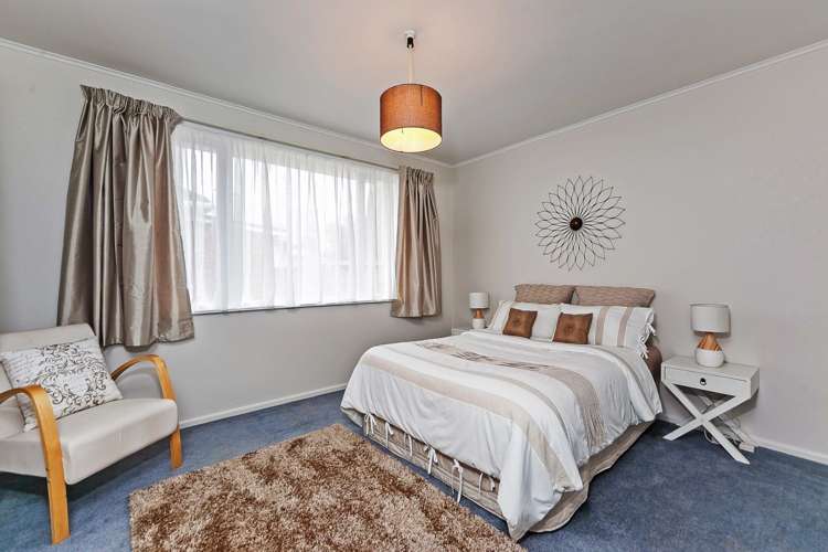 73 Cobham Crescent Kelston_9