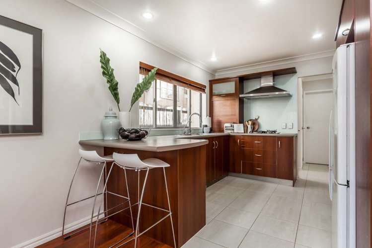 4 Lissleton Drive East Tamaki_8