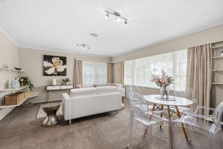 8 Saint Annes Square Tawa_34