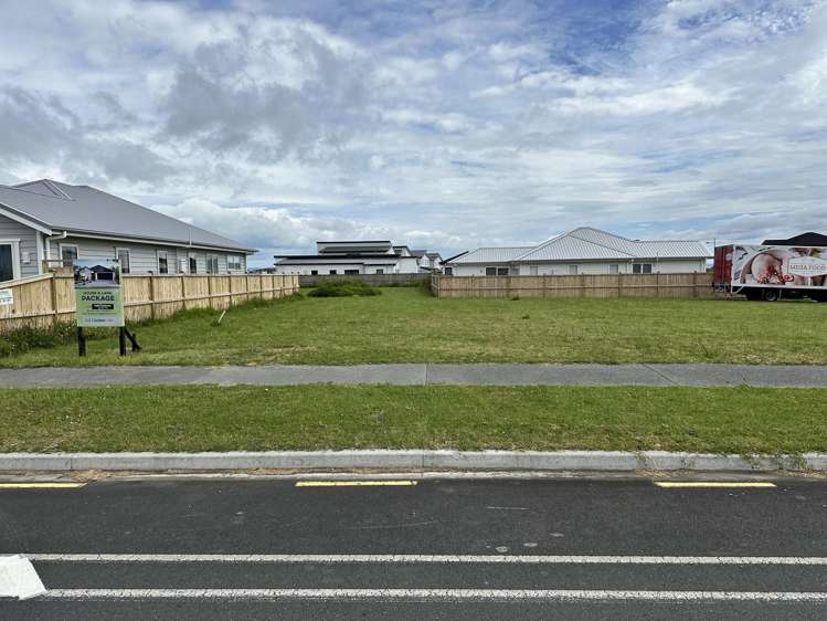 11 Uatoto Road Clarks Beach_4