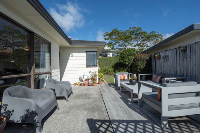 2/32 Charlotte Street Stanmore Bay_1