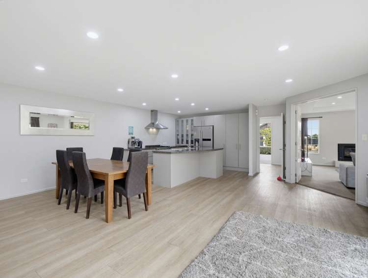 30 Foresters Crescent Parklands_11