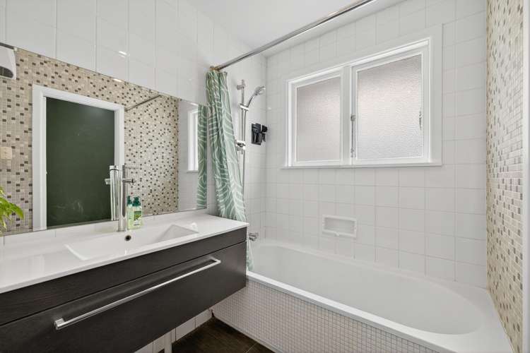 27 Ranui Street Hei Hei_16