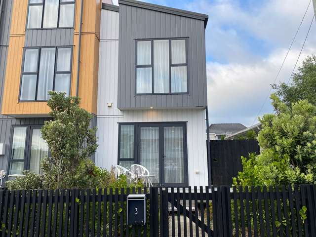 Sunny End Townhouse | 2 Bed | Unbeatable commute
