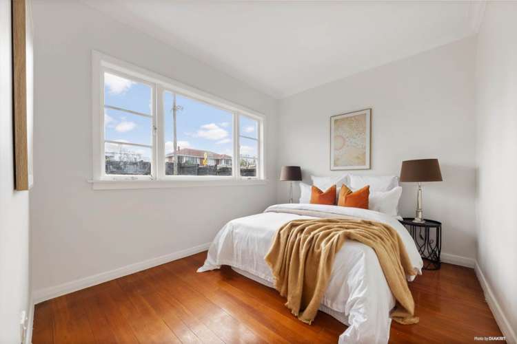 385 Mount Albert Road_5