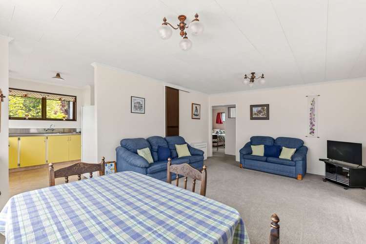 2/3 The Ridgeway Enner Glynn_2