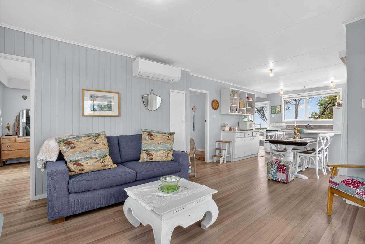 11 Kendale Drive, Matheson Bay_1