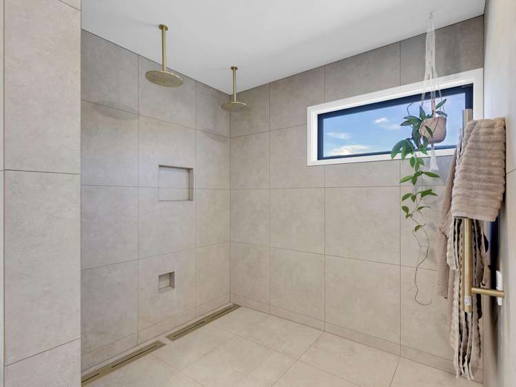 2 Taeore Lane Raglan_32