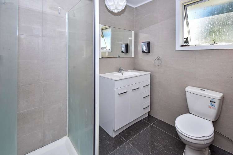 14 Damian Way Manurewa_7