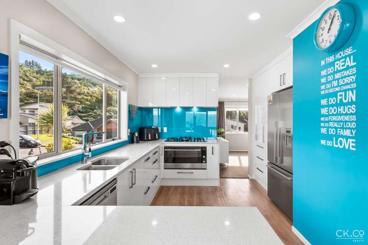 105 Redvers Drive Belmont_6