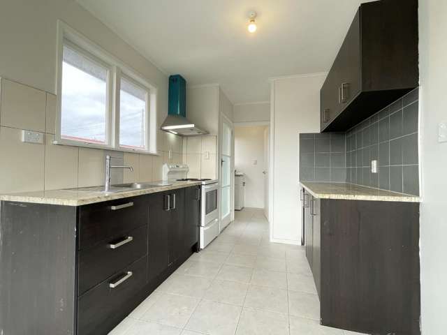 72 Clayton Avenue 10693_2