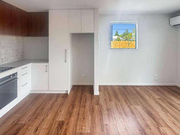 5/527 Hereford St Linwood_3