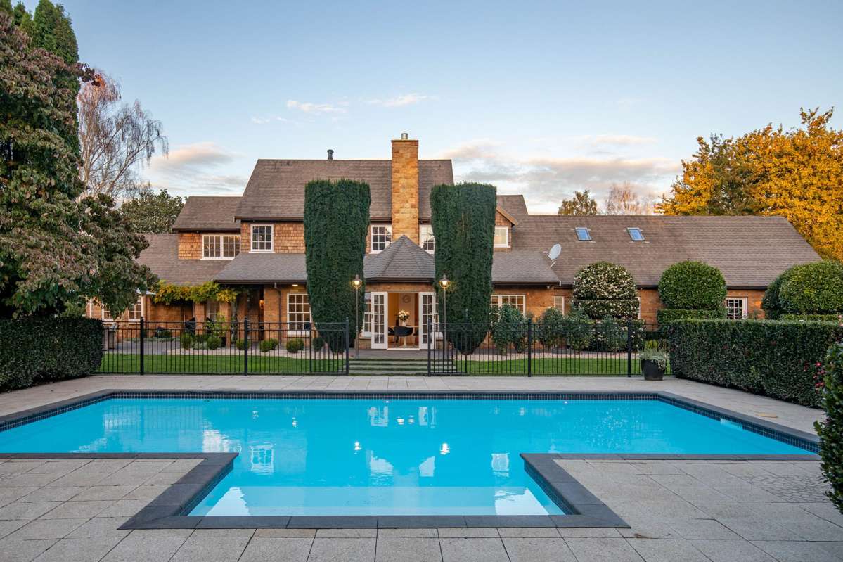 282 Woodside Road_0