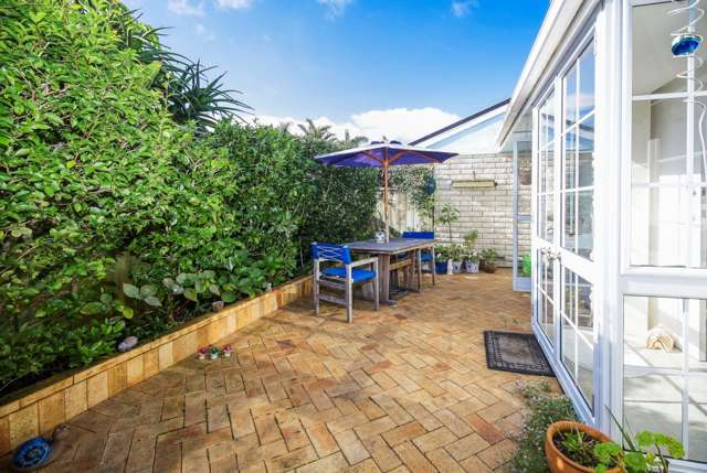 2/10 Alana Place Mount Wellington_3