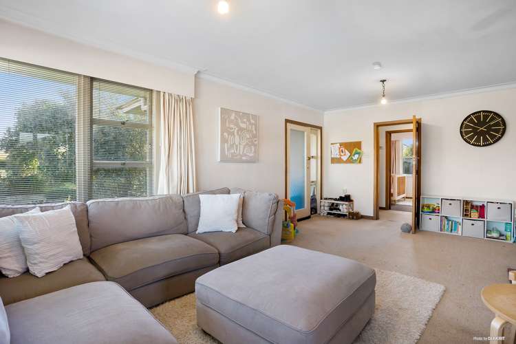 8 Kelvin Place Hamilton East_8