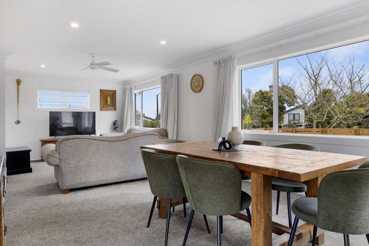 10 Armstrong Grove_1