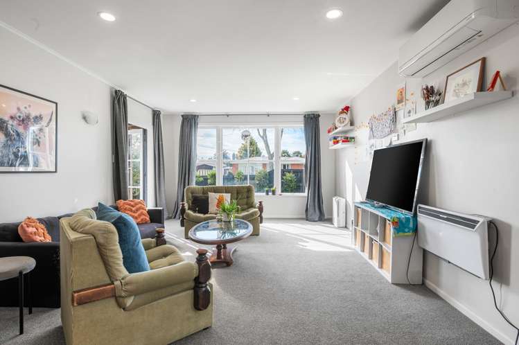 9 Richan Street Glenview_8