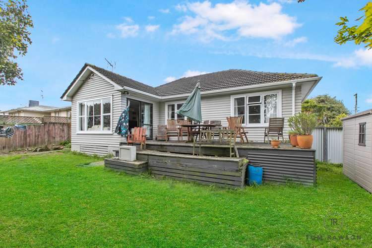 122 Mahia Road Wattle Downs_9