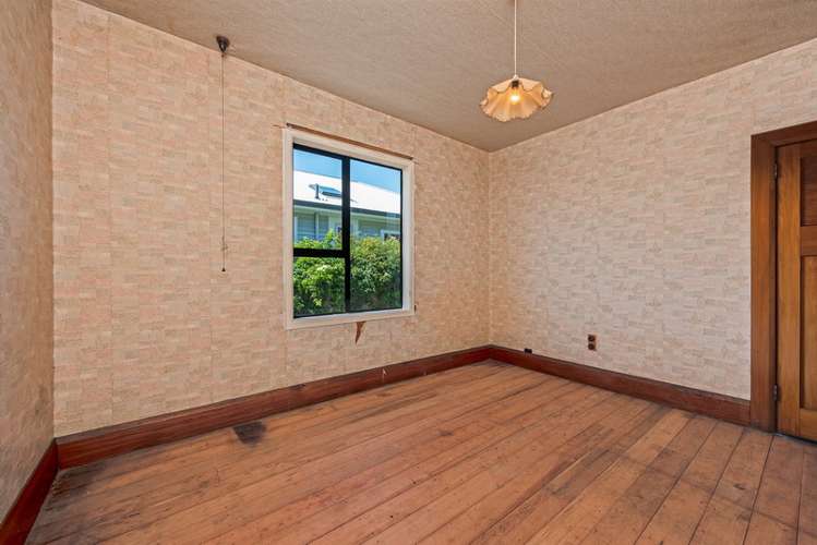 63 Kauri Street Miramar_14