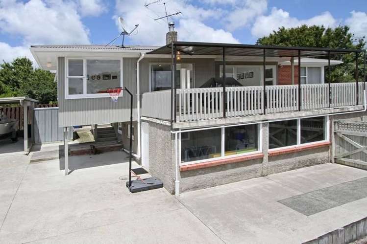 151 Tirimoana Road Te Atatu South_5
