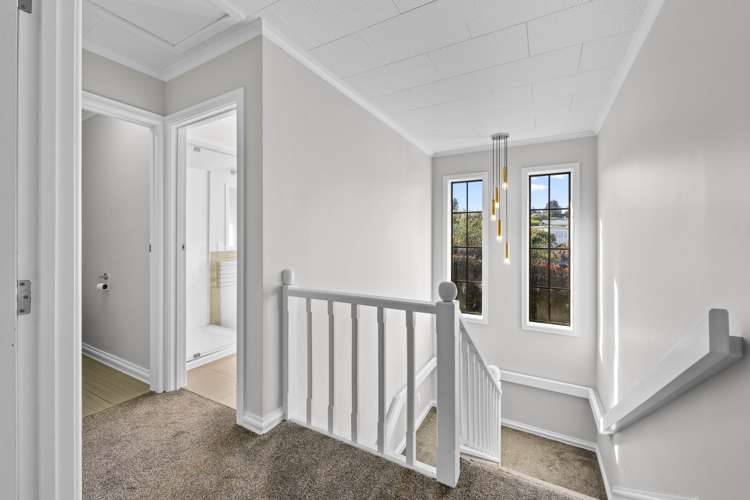 19 Ingle Avenue Waipahihi_7