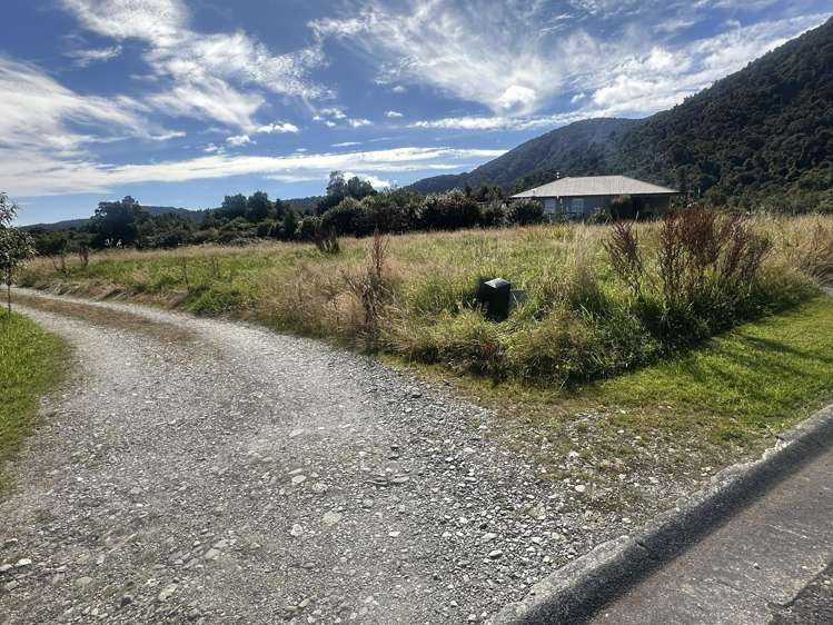 25 Highlander Drive Franz Josef_6