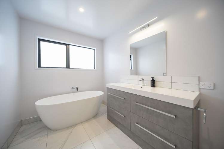 43 South Arm Drive Te Anau_19