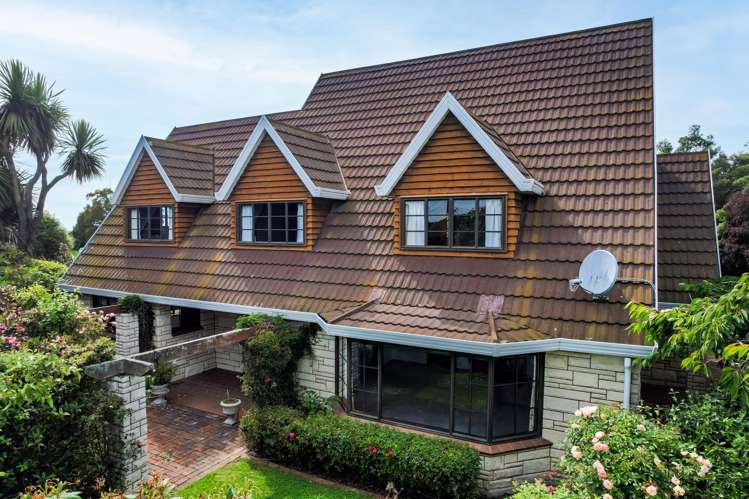 99 Reservoir Road_0
