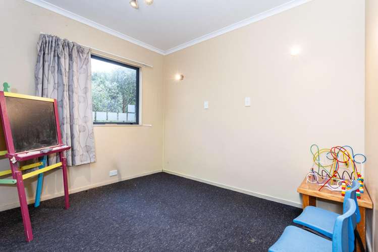 42 & 42A Vina Place Massey_17