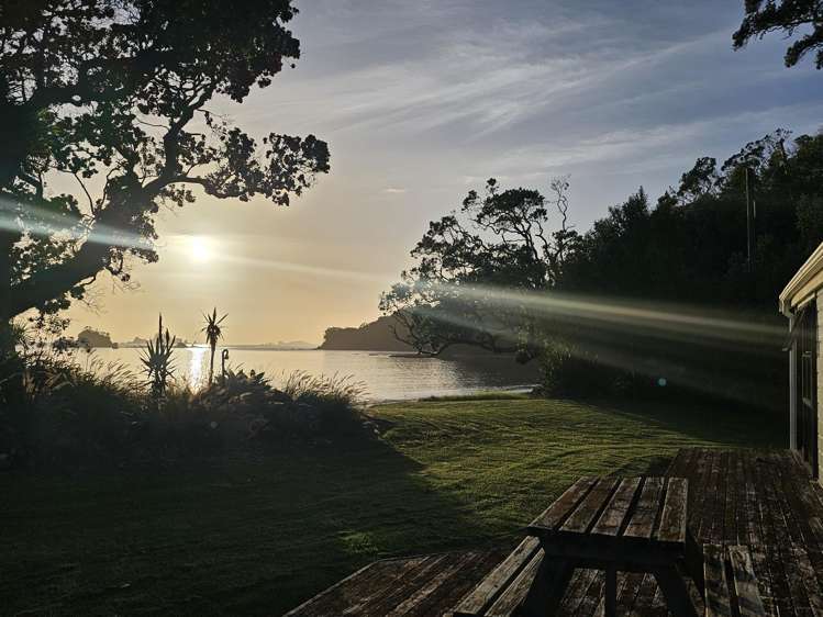 121 Ohawini Road Oakura_49