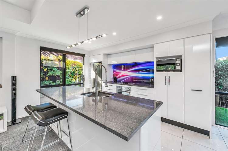 1/11 Teal Close Woolston_10